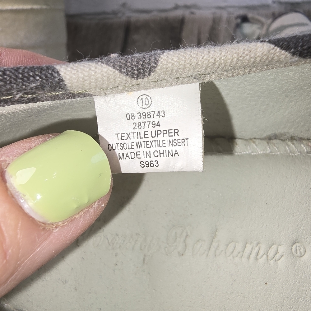 TOMMY BAHAMA CAMOUFLAGE SLIP ON SNEAKERS WOMENS SIZE 10 EUC - Picture 7 of 7